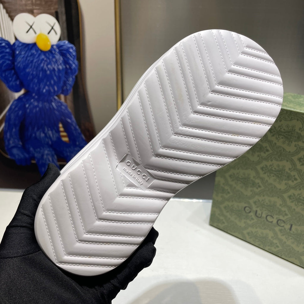 Platform Broadband Crossover Slipper Sandals