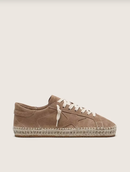 Super-Star in tobacco suede with beige suede star and rope sole