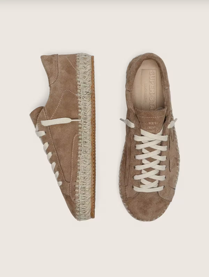 Super-Star in tobacco suede with beige suede star and rope sole