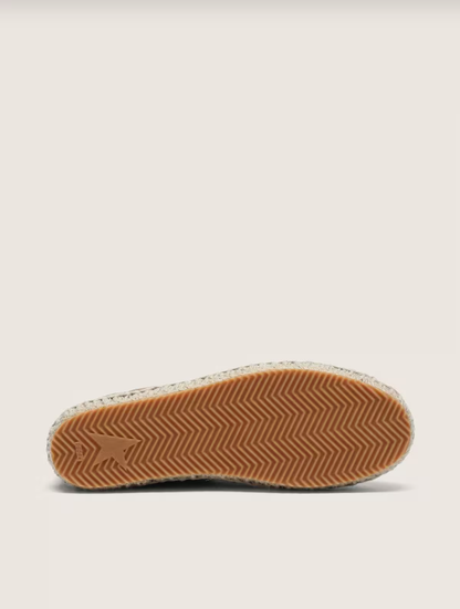 Super-Star in tobacco suede with beige suede star and rope sole
