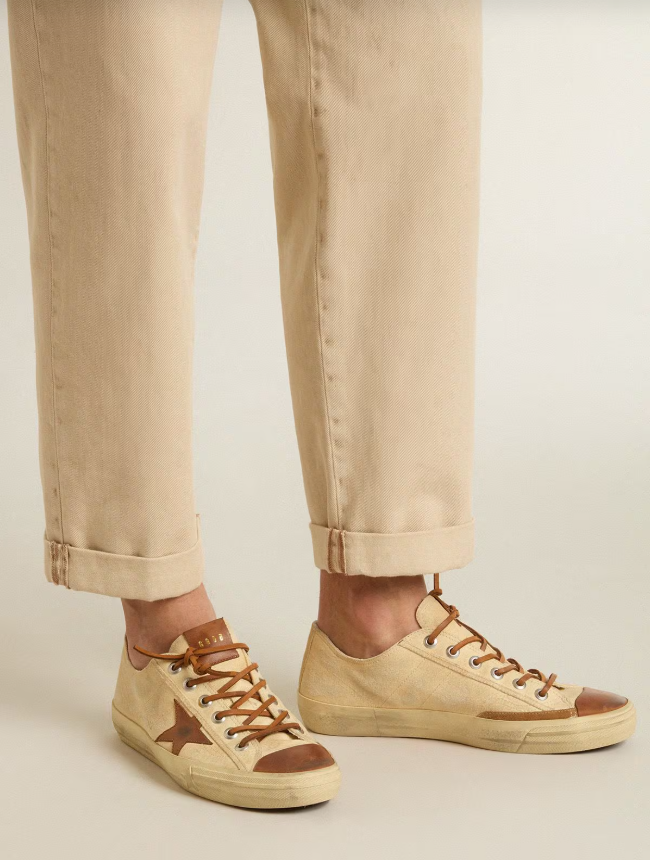 Golden Goose V-Star in cream canvas with tobacco leather star