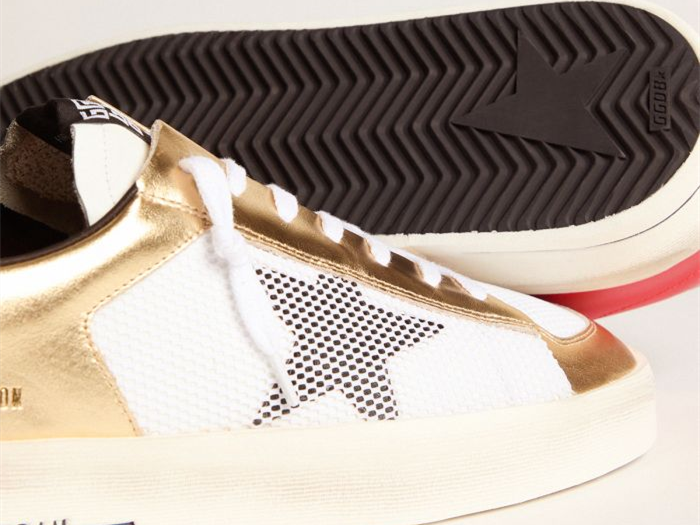 GOLDEN GOOSE Stardan sneakers with gold inserts