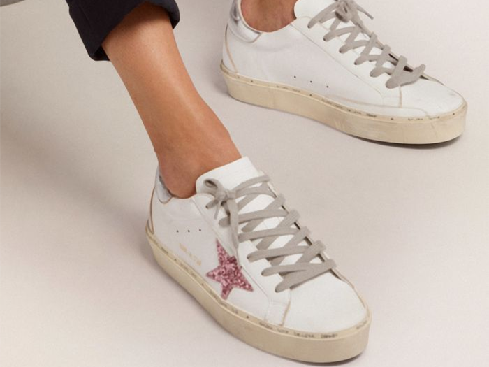 GOLDEN GOOSE Hi Star sneakers with silver laminated leather heel tab and pink glitter star
